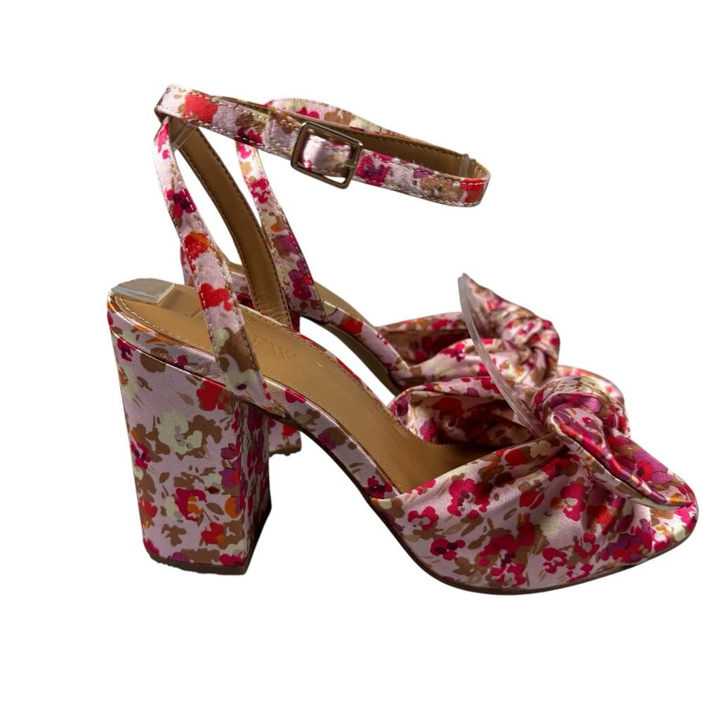 J. Crew Women Size 7 Satin Floral Ankle Strap Block beach side bow Heels Sandles